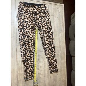 Victoria's Secret Leopard‎ Print High Waist Crop Leggings Pants